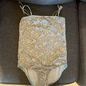 Like new Billabong Sweeter Than You Size 14 Girls - one piece